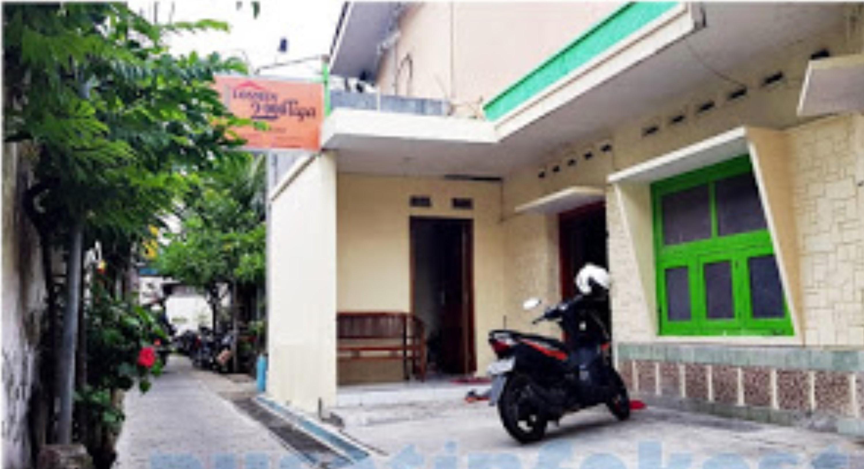 Losmen 2000 Tiga Yogyakarta Kültér fotó